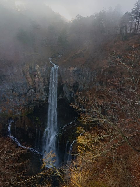 711�� ���C�g�A�b�v�،��Ɠ��v�̓V�̃V���[ 06_��������،�